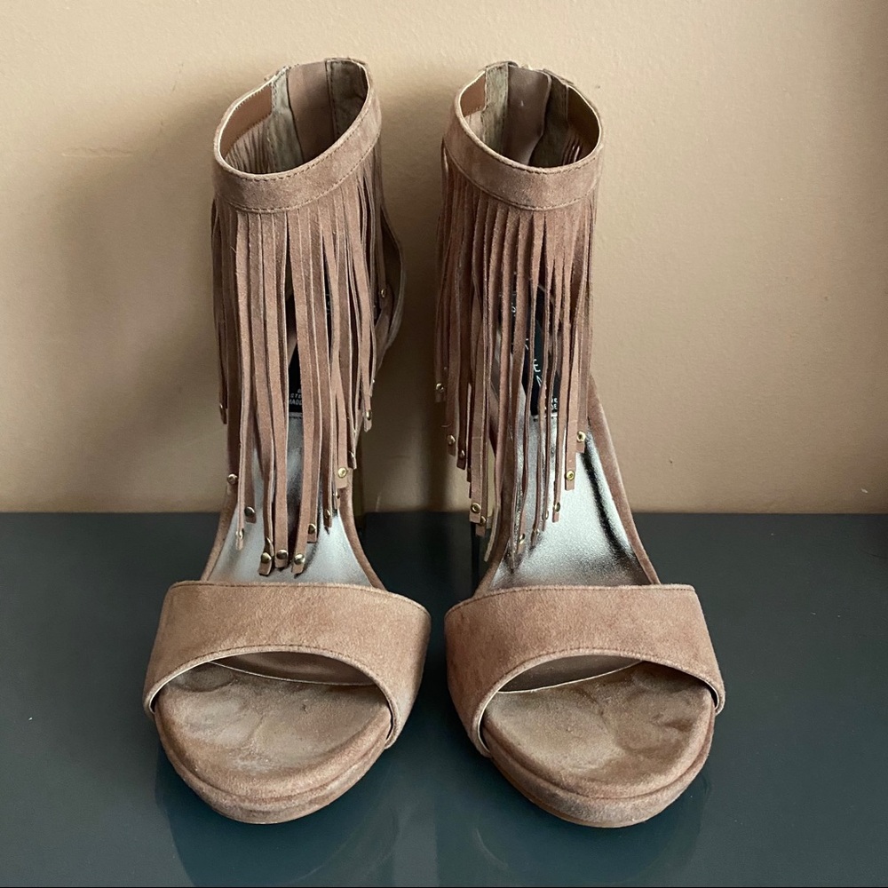 Steve Madden Cognac Suede Fringly Heels Size 9M